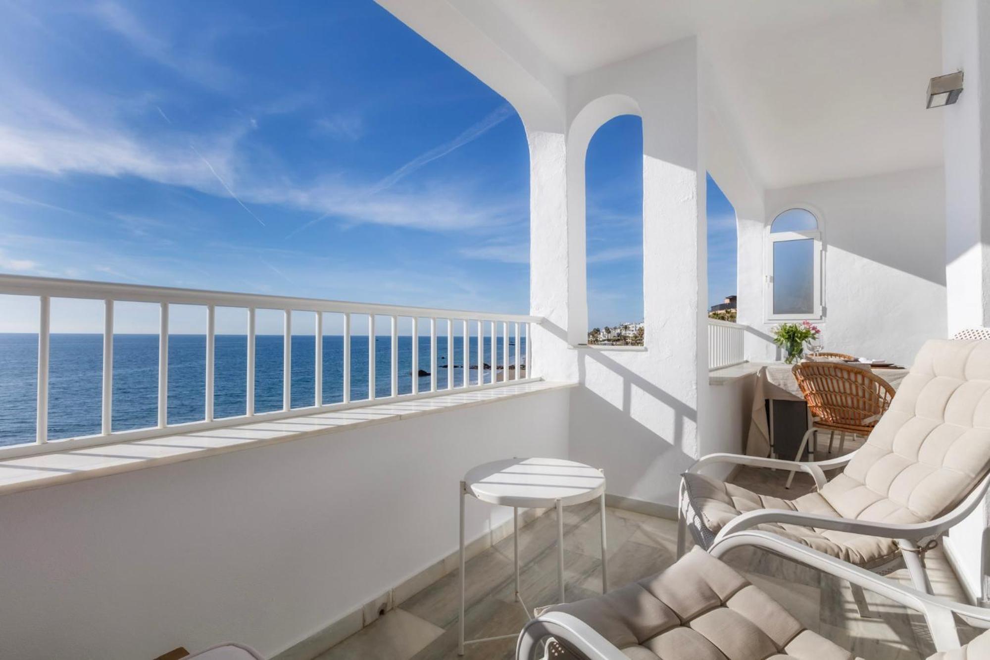 Oceanfront Mijas Daire Dış mekan fotoğraf